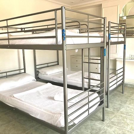 Somo Surfskate Hostel Castañedo Kültér fotó
