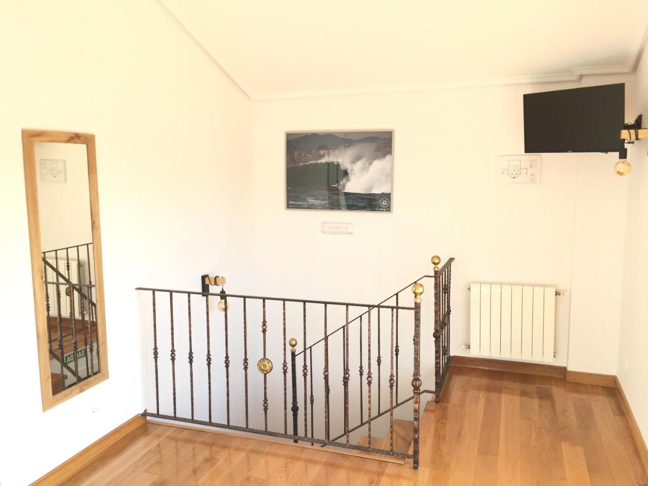 Somo Surfskate Hostel Castañedo Kültér fotó